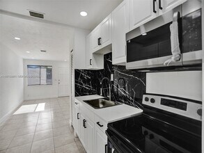 708 N 20th Ave in Hollywood, FL - Building Photo - Building Photo