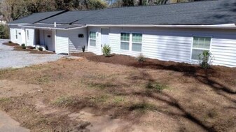 189 North St in Spartanburg, SC - Building Photo