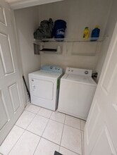 8775 Sartori St in Orlando, FL - Building Photo - Building Photo