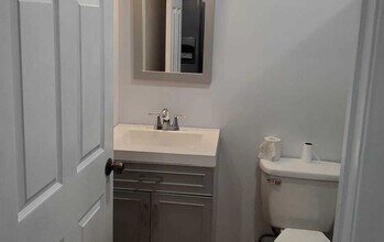 5234 1/2 Lincoln Ave, Unit Single Unit in Los Angeles, CA - Foto de edificio - Building Photo