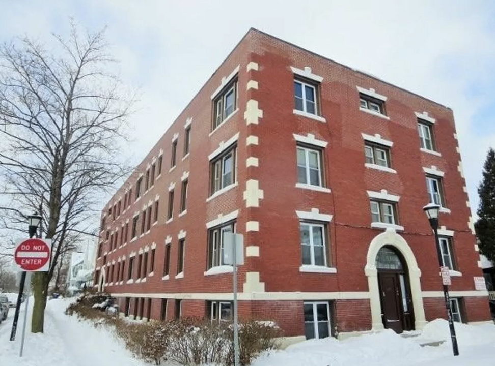 510 Bird Ave, Unit 2 in Buffalo, NY - Foto de edificio