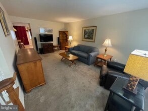 136 Albemarle Dr in Blue Bell, PA - Building Photo - Building Photo