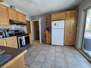 127 Robert Wallace Dr in Kingston, ON - Building Photo - Building Photo