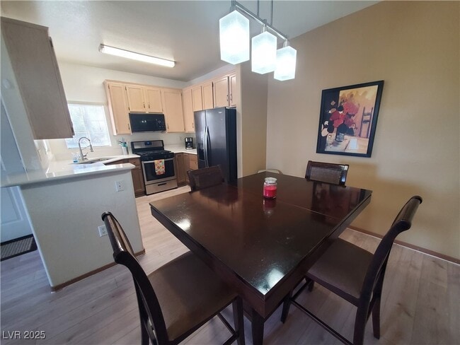 property at 75 N Valle Verde Dr