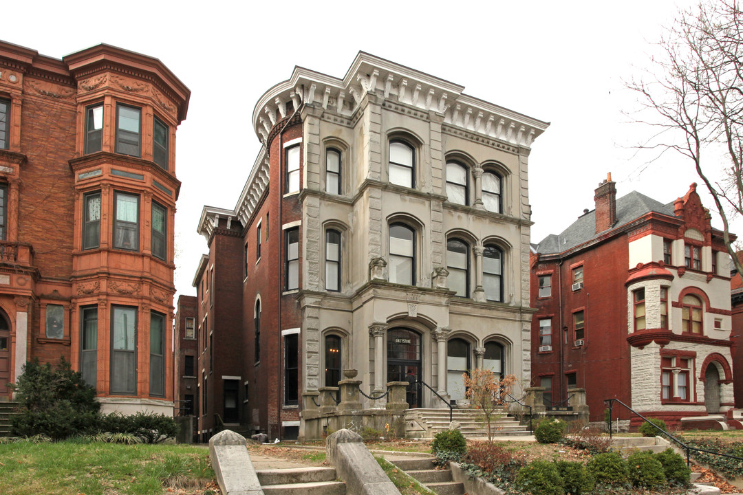 Greystone in Louisville, KY - Foto de edificio