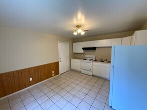 1503 Fairwood St in Danville, IL - Building Photo - Building Photo