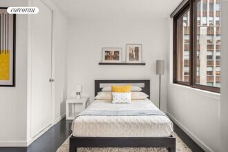 235 E 40th St in New York, NY - Building Photo - Building Photo