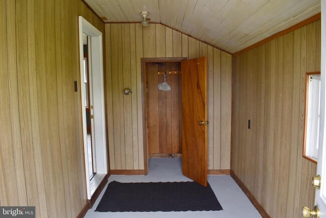 property at 9526 Circle Dr