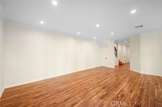 415 E Dryden St in Glendale, CA - Building Photo - Building Photo