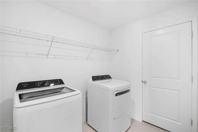 property at 4087 lattuna Ln