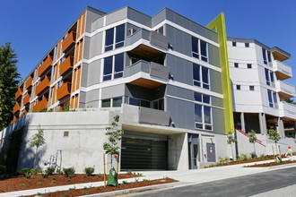 Greenwood Place Apartments in Seattle, WA - Building Photo - Building Photo