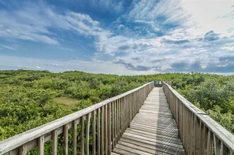 4333 Bayside Village Dr, Unit 216 in Tampa, FL - Foto de edificio - Building Photo