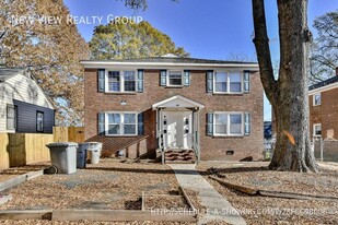 112 Sylvania Ave in Charlotte, NC - Building Photo