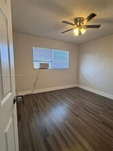 822 NW 7th Terrace in Hallandale Beach, FL - Building Photo - Building Photo