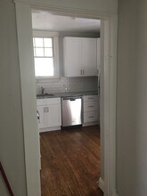 7748 Wise Ave, Unit 1st Fl in Richmond Heights, MO - Foto de edificio - Building Photo