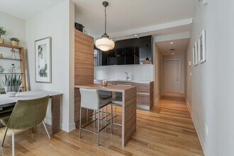 1300 Boul. René-Lévesque Ouest in Montréal, QC - Building Photo - Building Photo