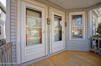20 S Dove St, Unit 1 in Albany, NY - Foto de edificio - Building Photo