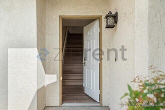 2215 Jenni Ln in Tracy, CA - Building Photo - Building Photo