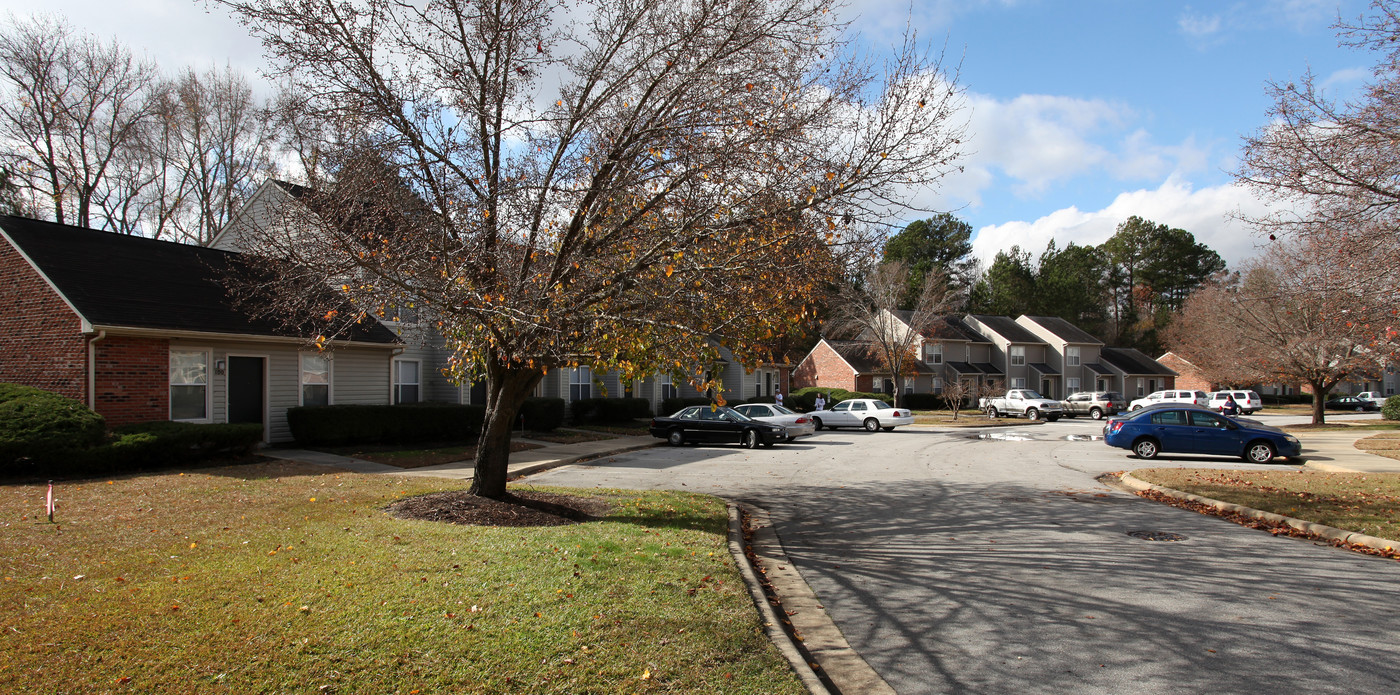 Greenwood in Clayton, NC - Building Photo