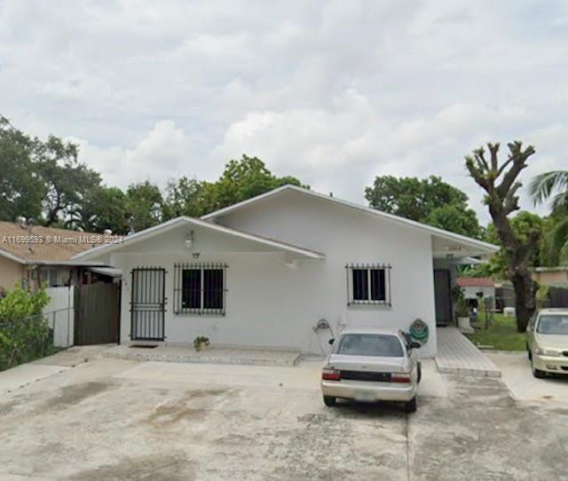 2861 NW 28th St in Miami, FL - Building Photo