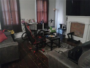 6 Grand St in Poughkeepsie, NY - Building Photo - Building Photo