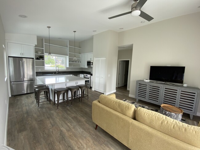 3662 Quimby St, Unit ADU