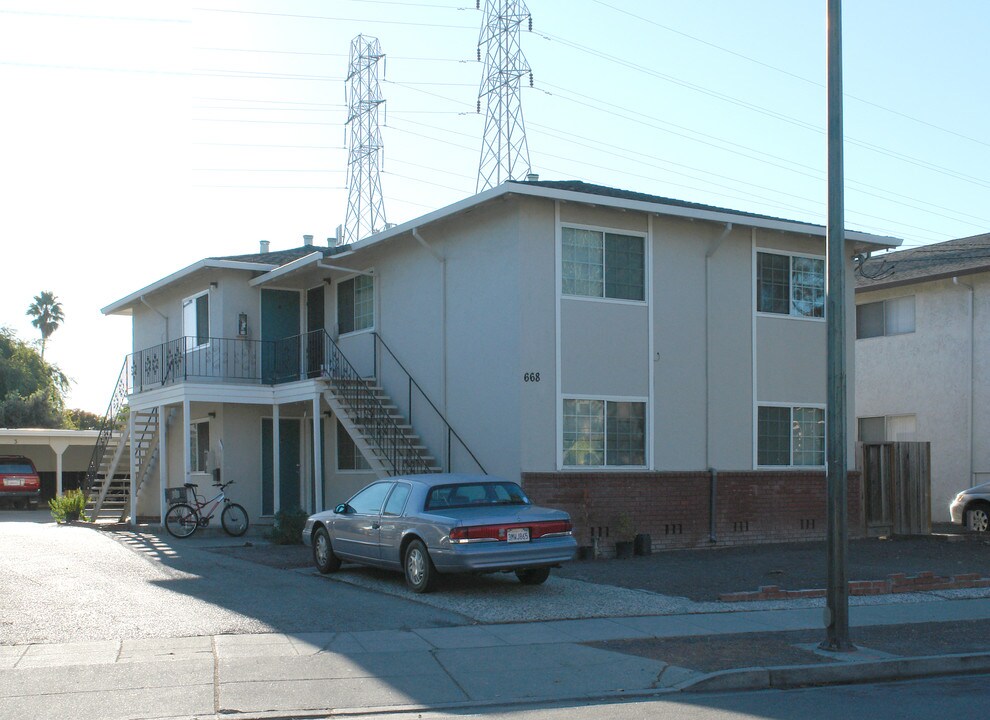 668 Johanna Ave in Sunnyvale, CA - Building Photo