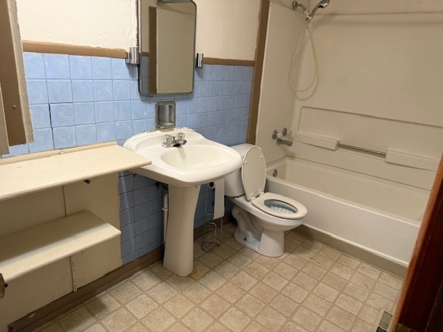 property at 114 SW 3rd St