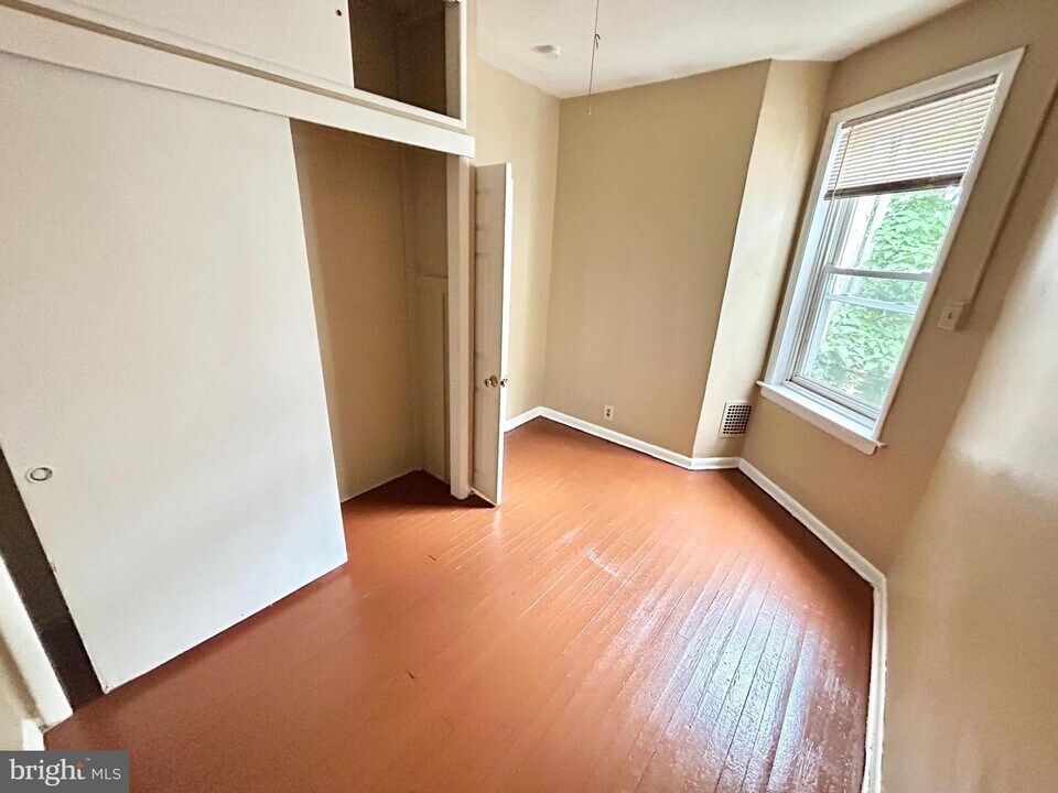 2109 Shields St Photo