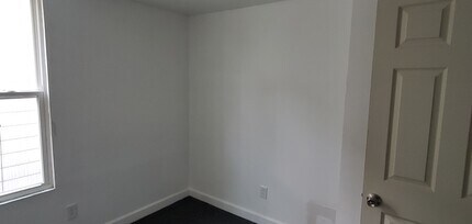 10520 S Perry Ave in Chicago, IL - Building Photo - Building Photo