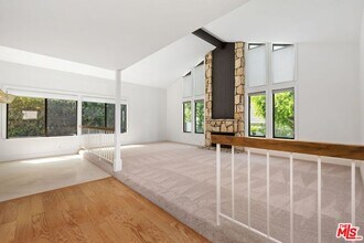 1347 Avenida de Cortez in Los Angeles, CA - Building Photo - Building Photo