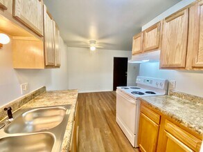 Greenway Park Apartments in Ann Arbor, MI - Building Photo - Building Photo