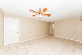1112 Cimarron Cir in Bradenton, FL - Foto de edificio - Building Photo