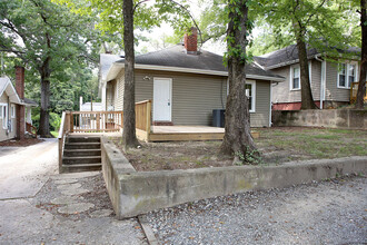 1807 Walker Ave in Greensboro, NC - Building Photo - Building Photo