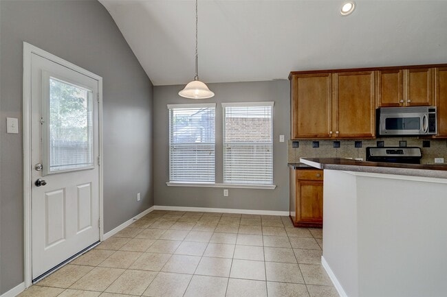 13834 Rolling River Ln