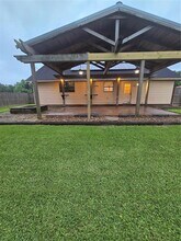 218 Hickory St in Sweeny, TX - Building Photo - Building Photo