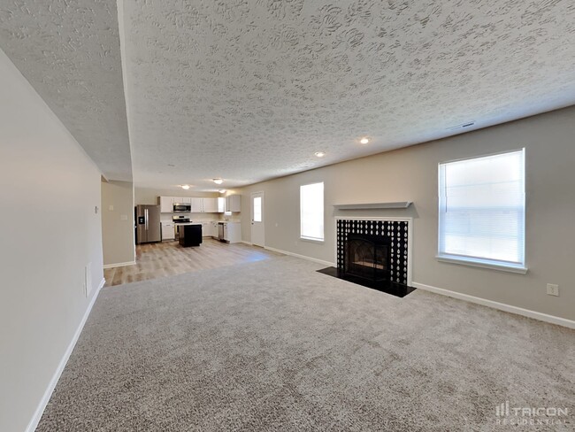 144 Hilltop Farms Blvd in New Whiteland, IN - Building Photo - Building Photo