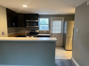 4308 Pembrook Village Dr in Alexandria, VA - Building Photo - Building Photo