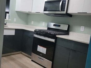 190 Dwight St in Jersey City, NJ - Foto de edificio - Building Photo