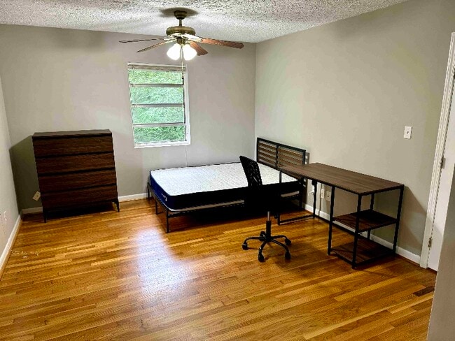 property at 1962 Maple Dr