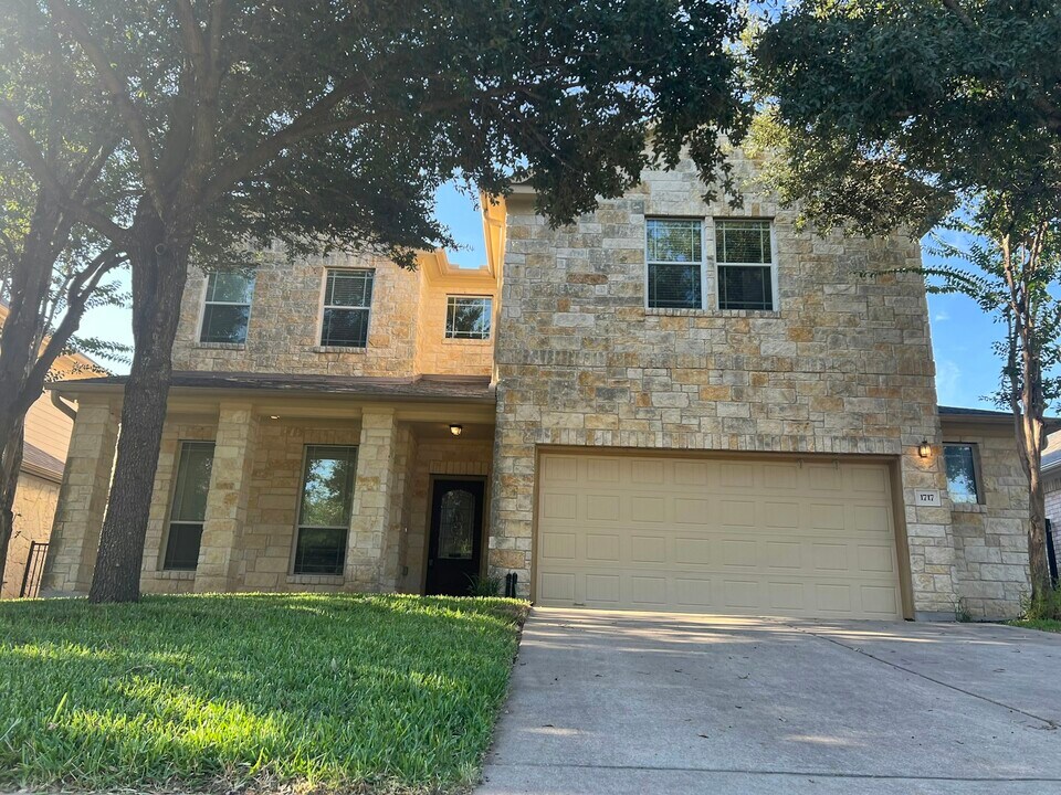 1717 Woodvista Pl in Round Rock, TX - Building Photo