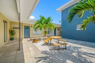 Modern Island Living at 140 E Davis in Tampa, FL - Building Photo - Building Photo