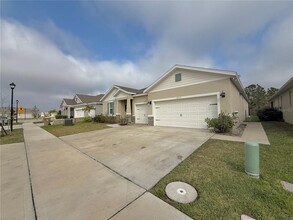 2917 Hooded Crane Cv in Harmony, FL - Foto de edificio - Building Photo