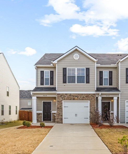 5438 Thrasher Ln in Hephzibah, GA - Foto de edificio