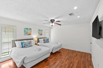 12336 Perkins Rd, Unit SI ID1519872P in Baton Rouge, LA - Building Photo - Building Photo