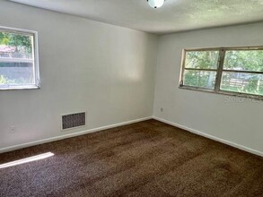 21208 SW Honeysuckle St in Dunnellon, FL - Building Photo - Building Photo