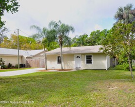 2480 Commodore Blvd in Melbourne, FL - Building Photo - Building Photo