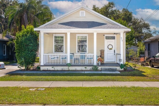property at 212 W Belmar St
