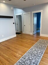 12 Berkeley St, Unit 1 in Somerville, MA - Foto de edificio - Building Photo