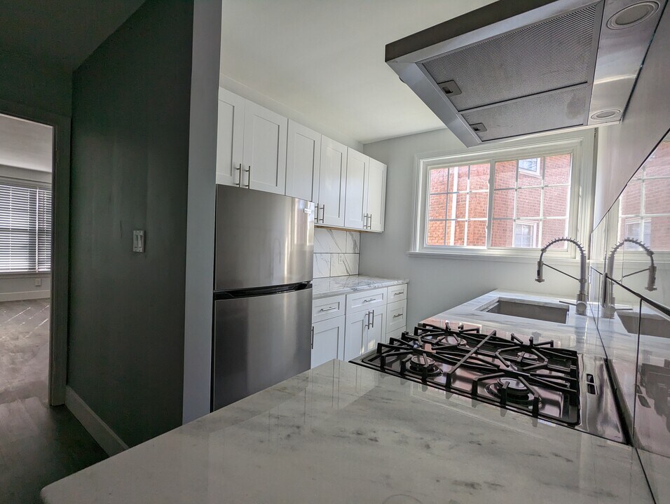 4009 Washington Blvd, Unit 1 in University Heights, OH - Building Photo